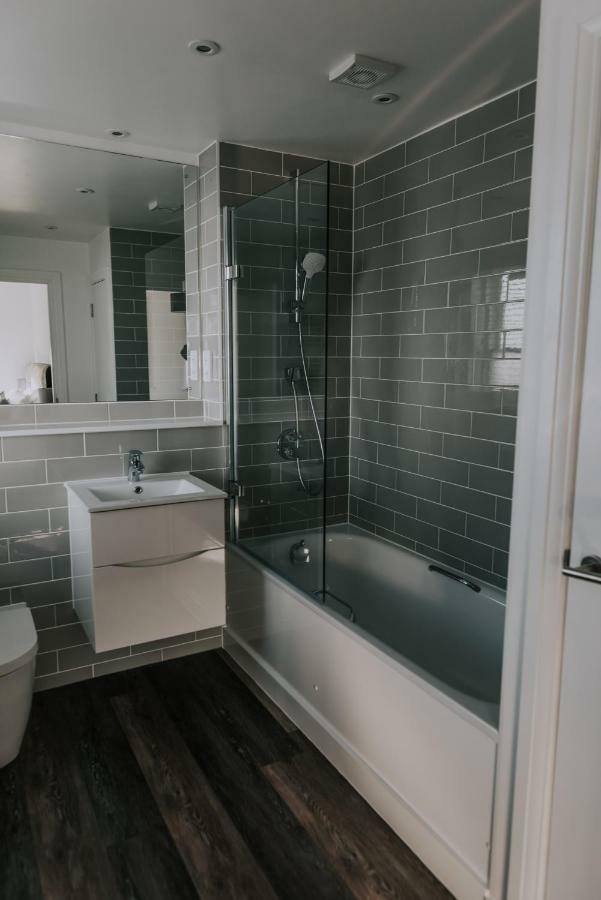 Cavendish House With Secure, Allocated Parking, 2 Mins Walk From Windsor Castle Zewnętrze zdjęcie