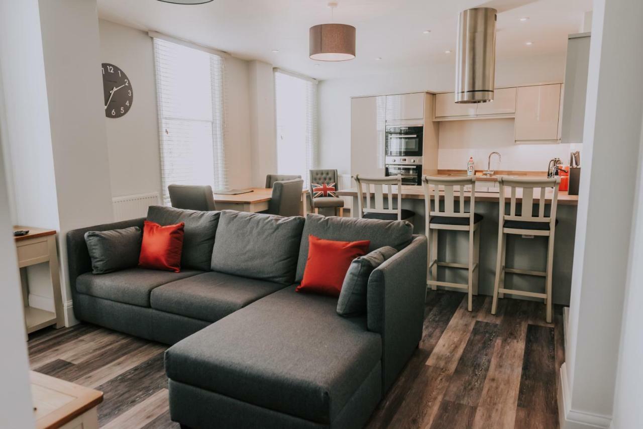 Cavendish House With Secure, Allocated Parking, 2 Mins Walk From Windsor Castle Zewnętrze zdjęcie