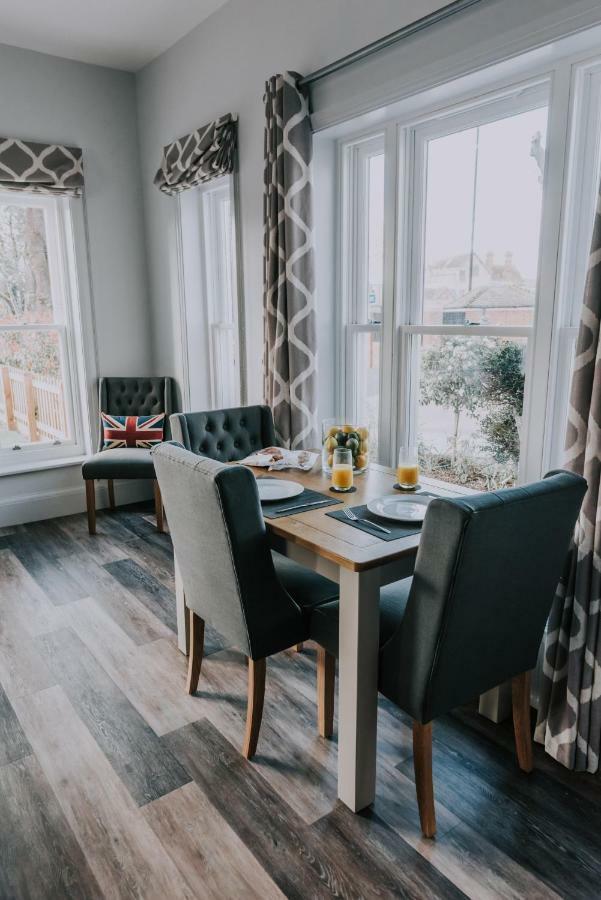 Cavendish House With Secure, Allocated Parking, 2 Mins Walk From Windsor Castle Zewnętrze zdjęcie